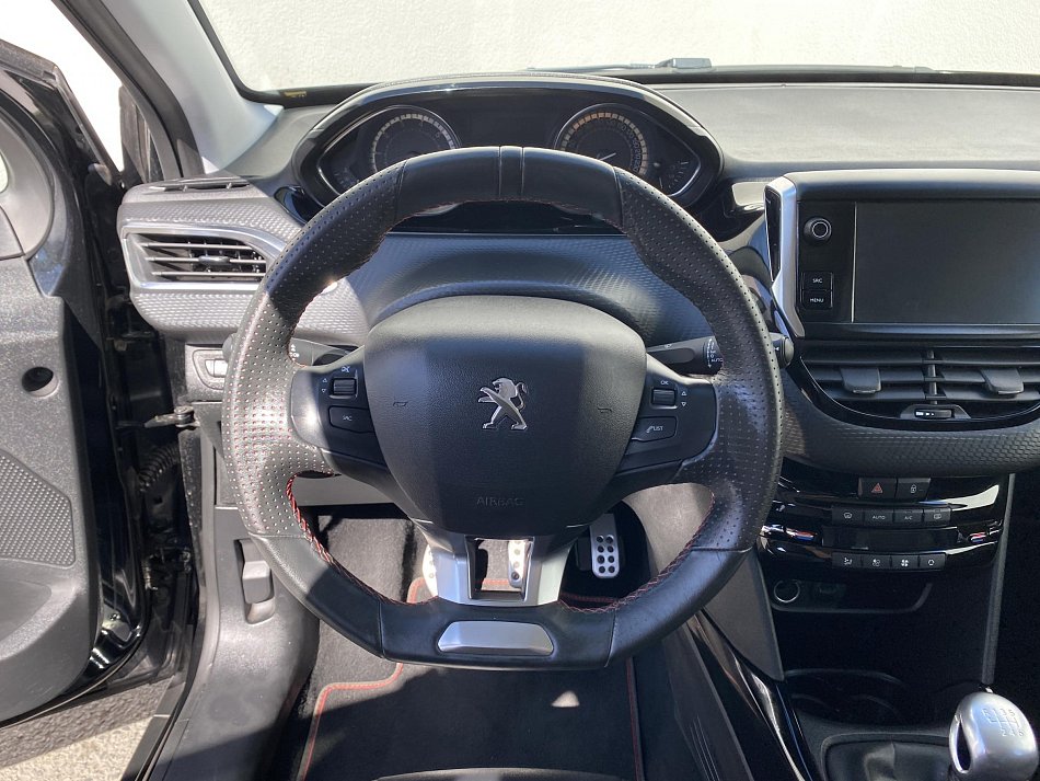 Peugeot 2008 1.2 PT GT Line