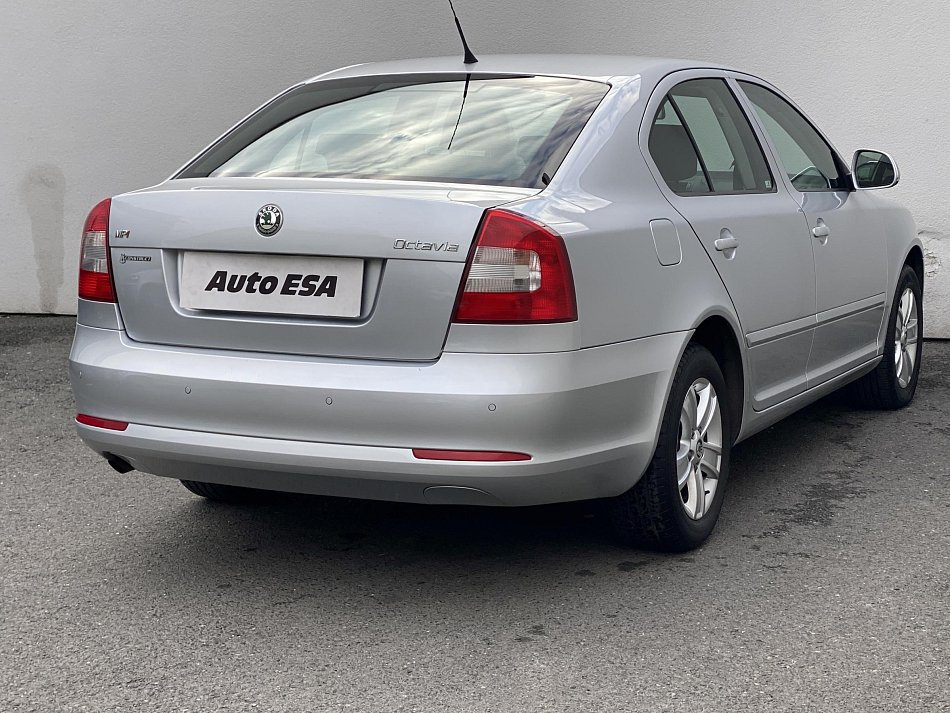 Škoda Octavia II 1.6 MPI Ambiente