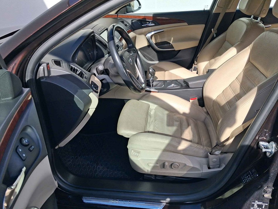 Opel Insignia 2.0CDTi 
