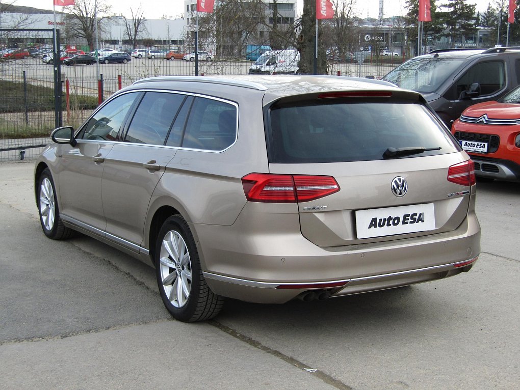 Volkswagen Passat 2.0 TDi Highline