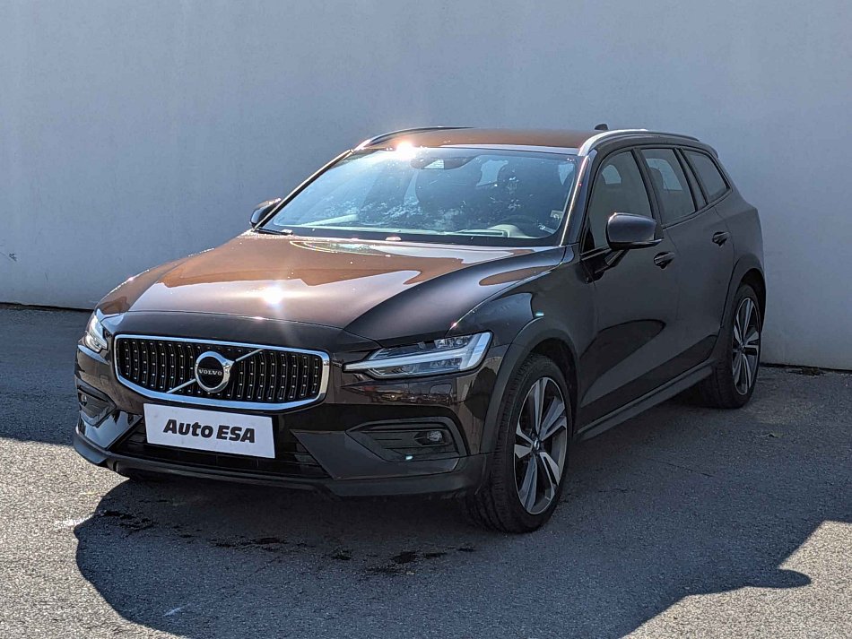 Volvo V60 2.0D Cross Country 4x4