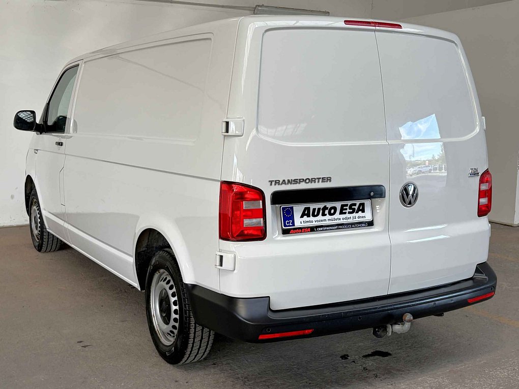 Volkswagen Transporter 2.0TDi  L2H1