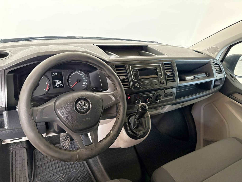 Volkswagen Transporter 2.0TDi  L2H1
