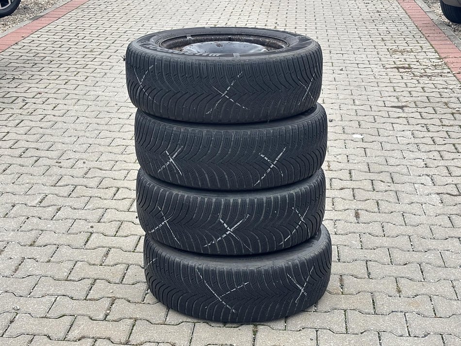 Volkswagen Sharan 2.0 TDi 