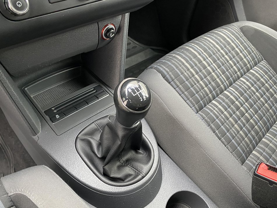 Volkswagen Touran 2.0 TDi CROSS