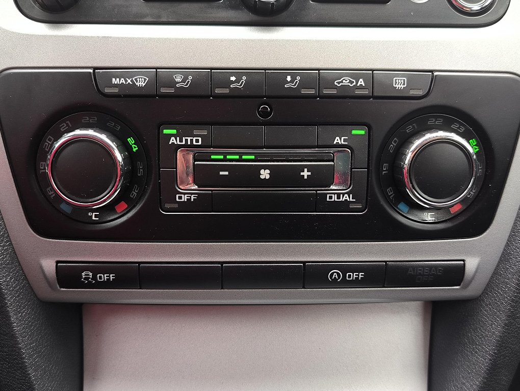 Škoda Octavia II 1.6 TDi Ambition