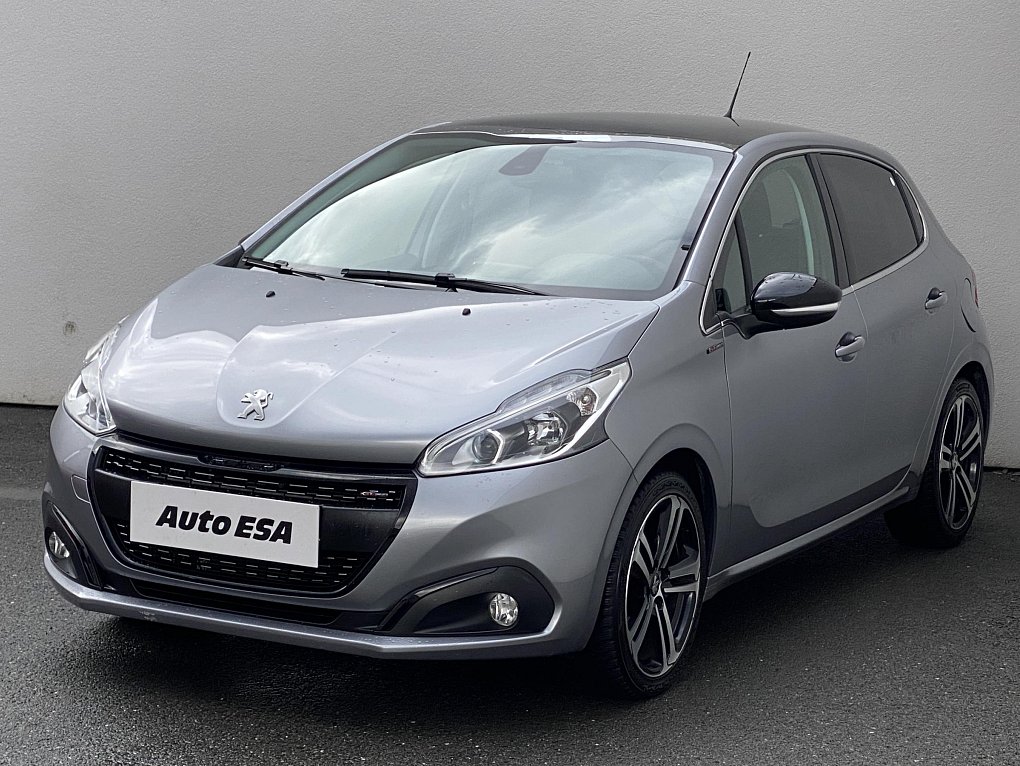 Peugeot 208 1.2 PT GT Line