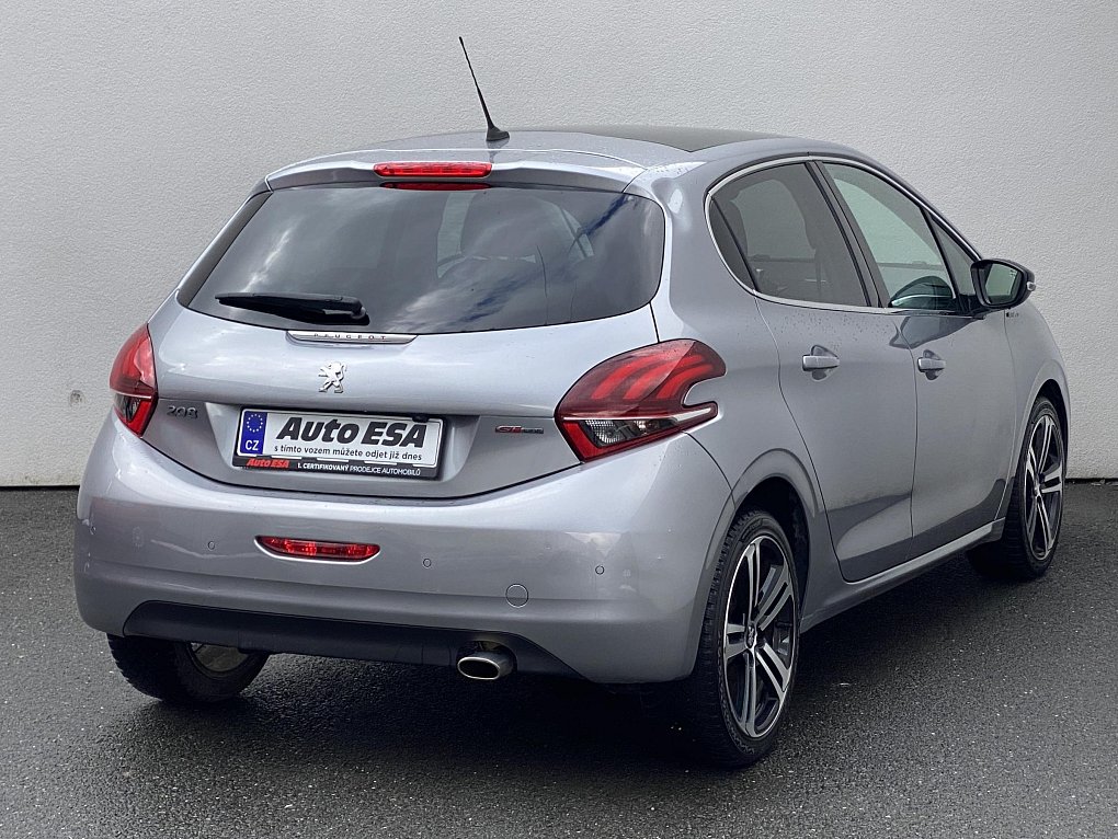 Peugeot 208 1.2 PT GT Line