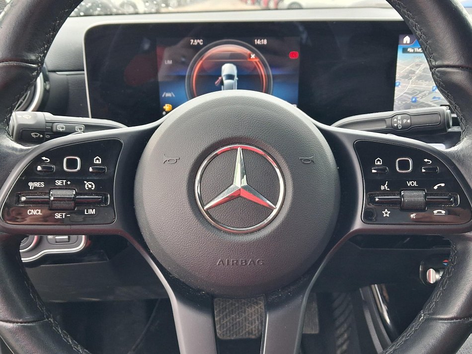 Mercedes-Benz Třída A 1.3L 