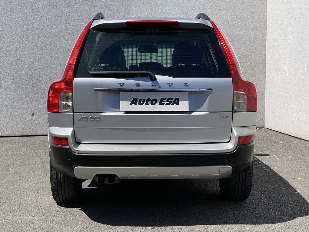 Volvo XC90 2.4 D5 Momentum AWD