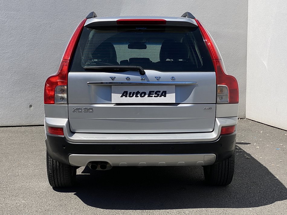 Volvo XC90 2.4 D5 Momentum AWD