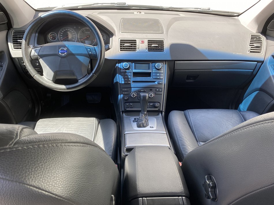 Volvo XC90 2.4 D5 Momentum AWD