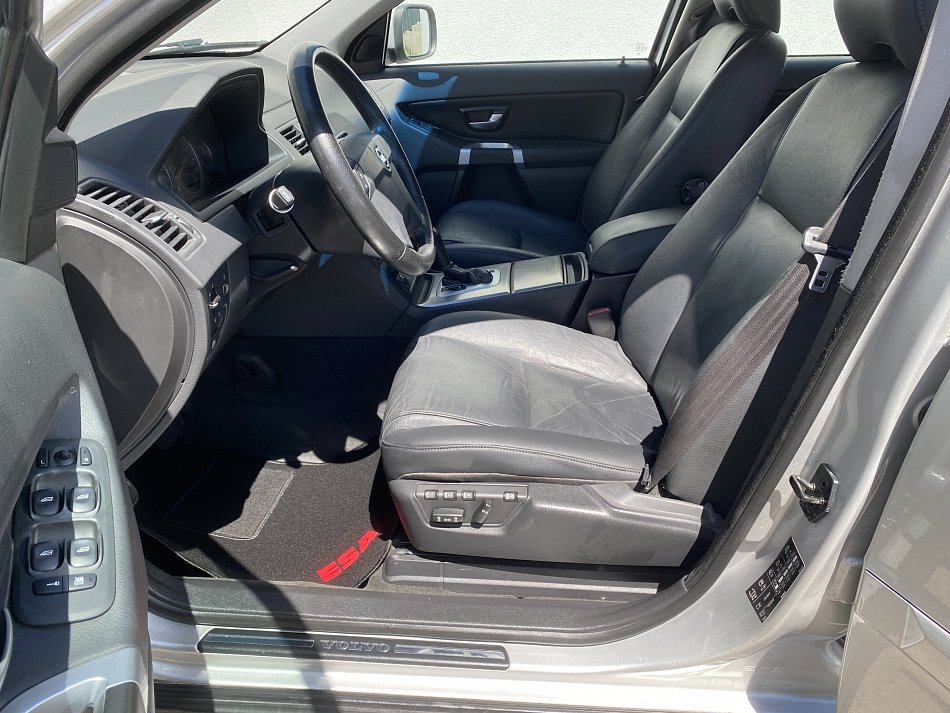 Volvo XC90 2.4 D5 Momentum AWD