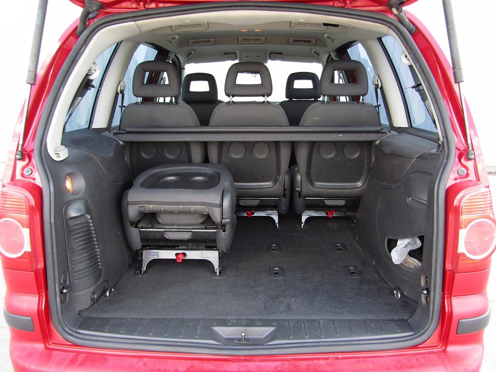 Volkswagen Sharan 1.9TDi 