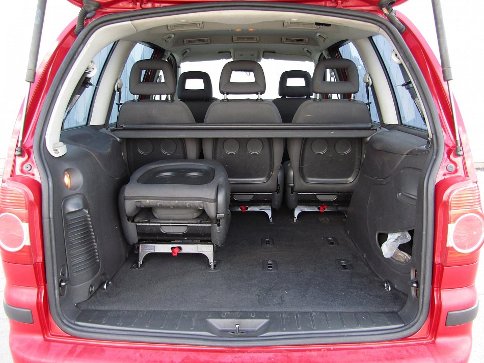 Volkswagen Sharan 1.9TDi 