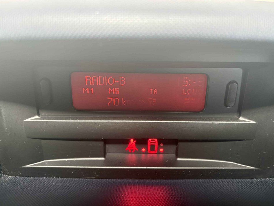 Peugeot 1007 1.4i 