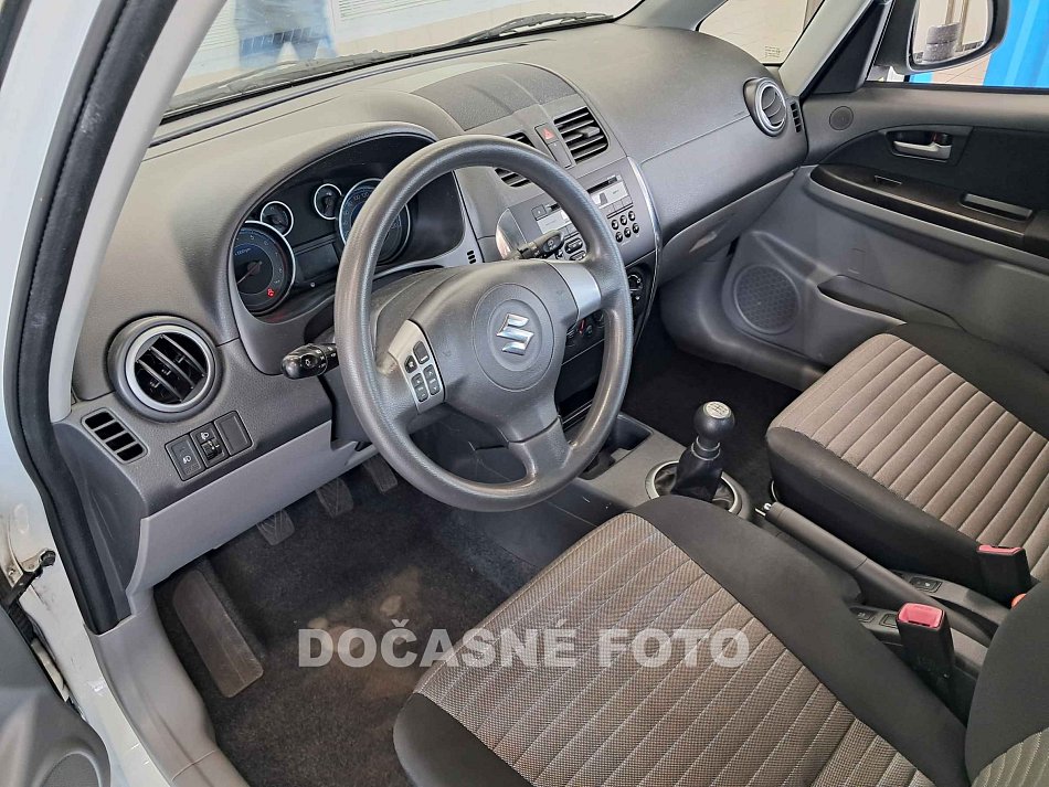Suzuki SX4 1.6i 