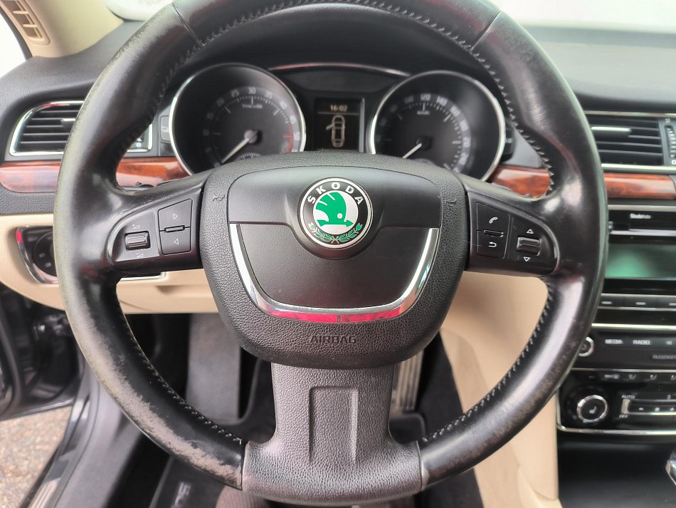 Škoda Superb II 2.0 TDi Elegance