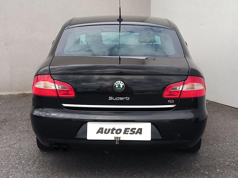 Škoda Superb II 2.0 TDi Elegance