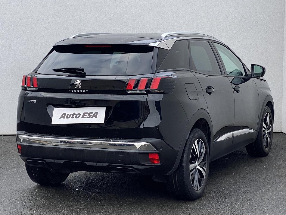 Peugeot 3008 1.2PT Allure