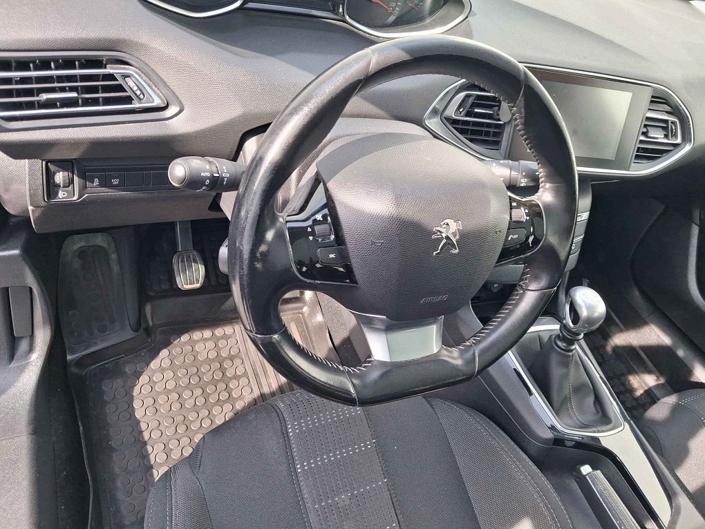 Peugeot 308 1.6 HDi 
