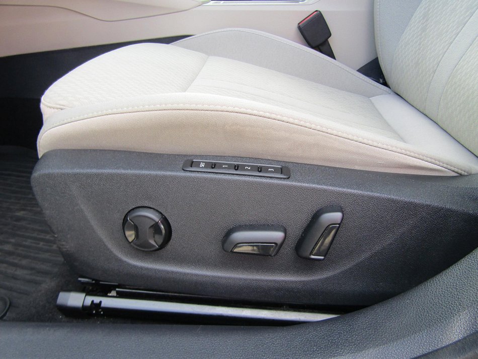 Škoda Octavia IV 2.0 TDi Style