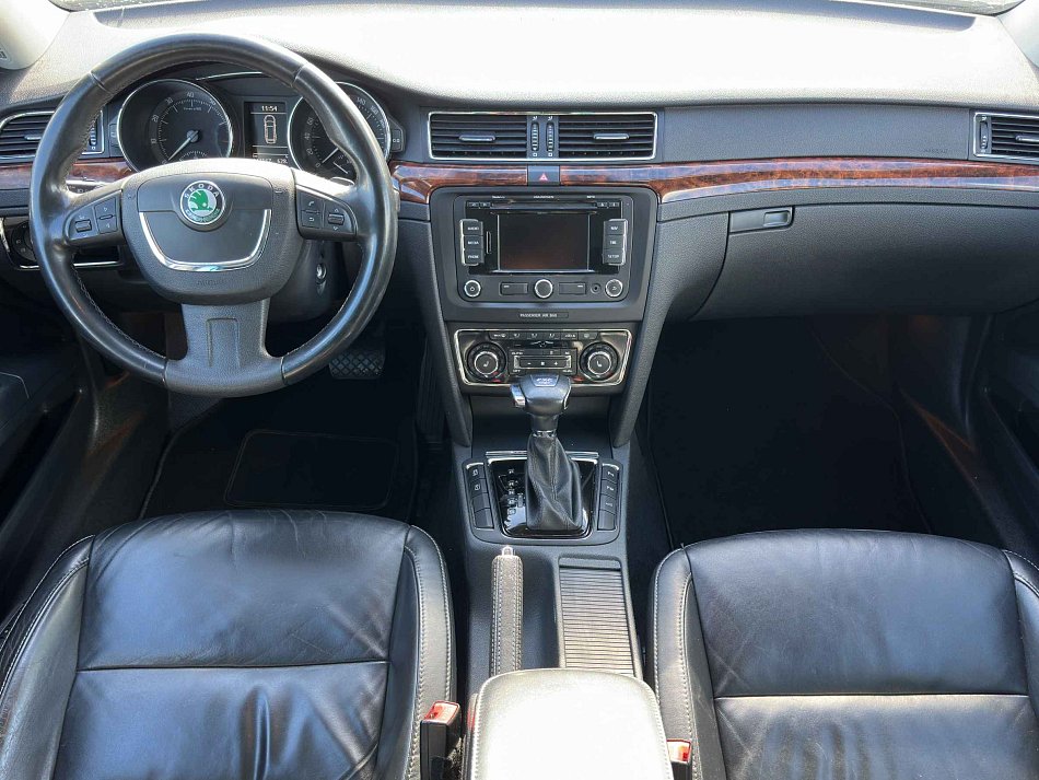 Škoda Superb II 3.6 FSi Elegance 4x4