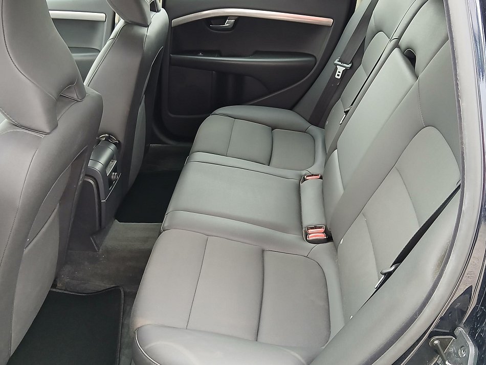 Volvo V70 2.0i 
