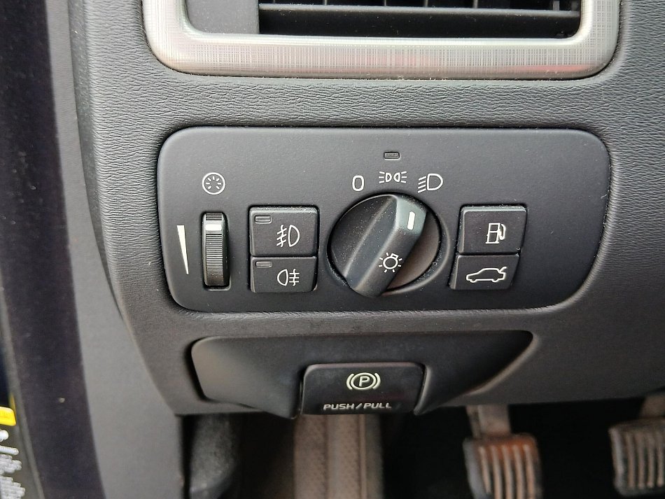 Volvo V70 2.0i 
