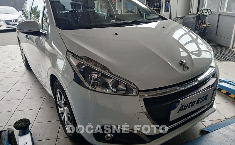 Peugeot 208 1.2 