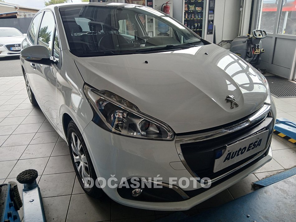 Peugeot 208 1.2 