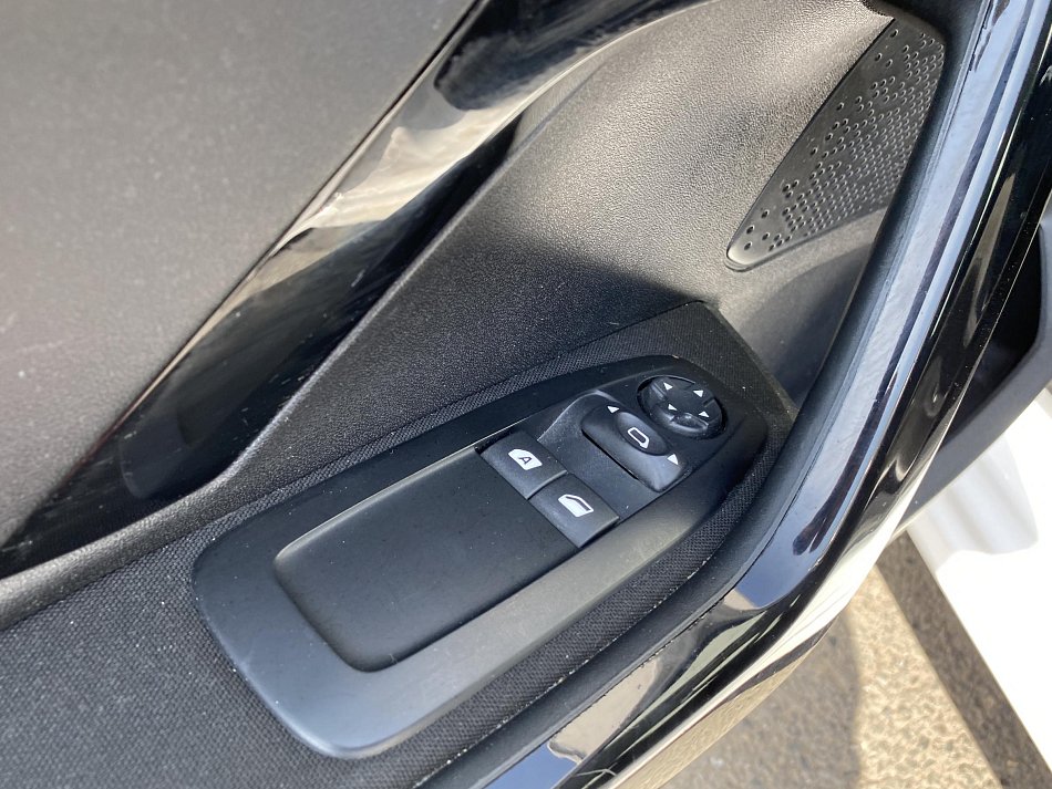 Peugeot 208 1.2VTi 