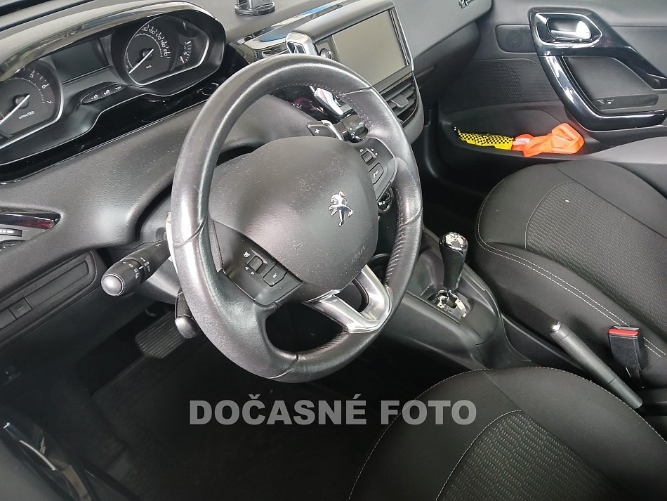 Peugeot 208 1.2 