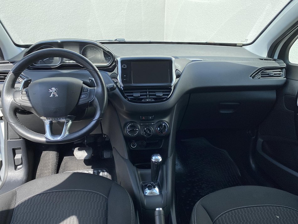 Peugeot 208 1.2VTi 