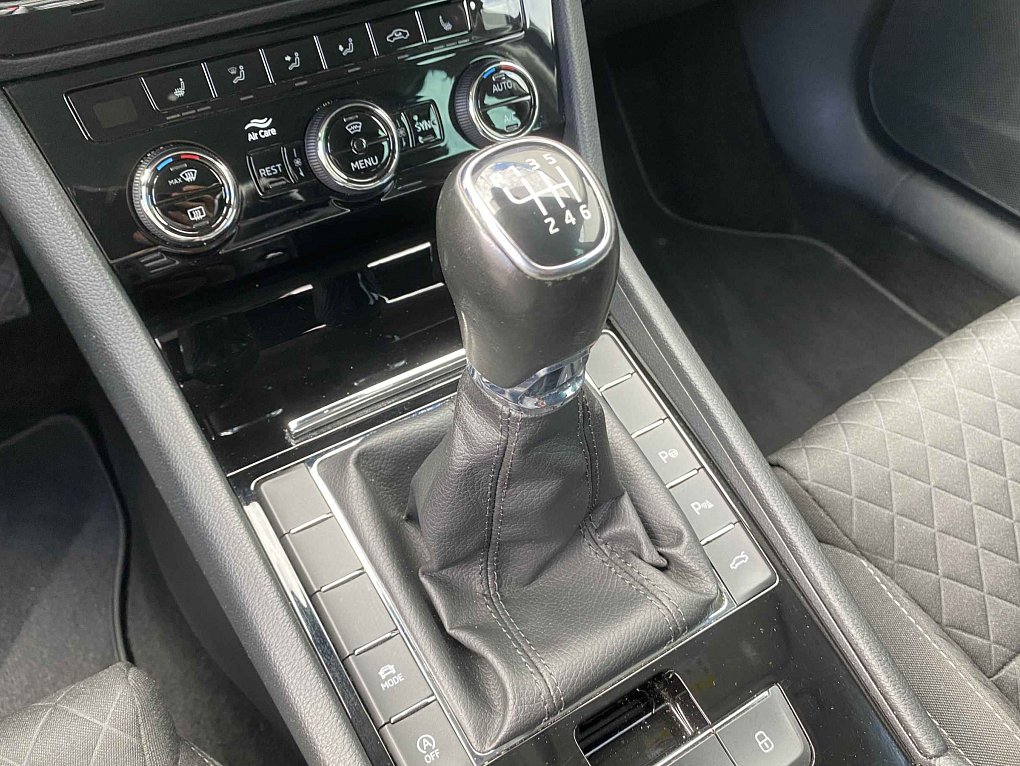 Škoda Superb III 2.0 TDi Style