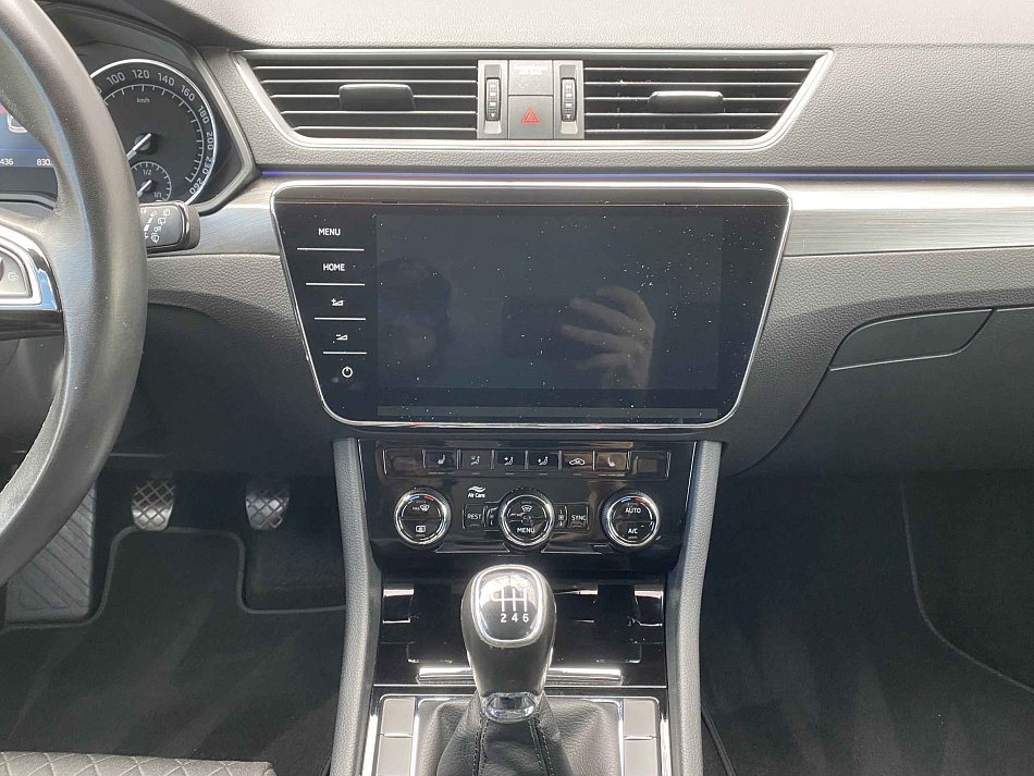 Škoda Superb III 2.0 TDi Style