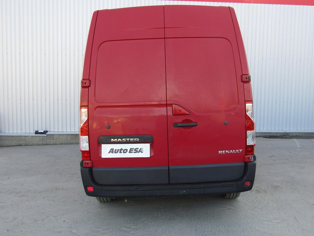 Renault Master 2.3dCi  L2H2 6míst