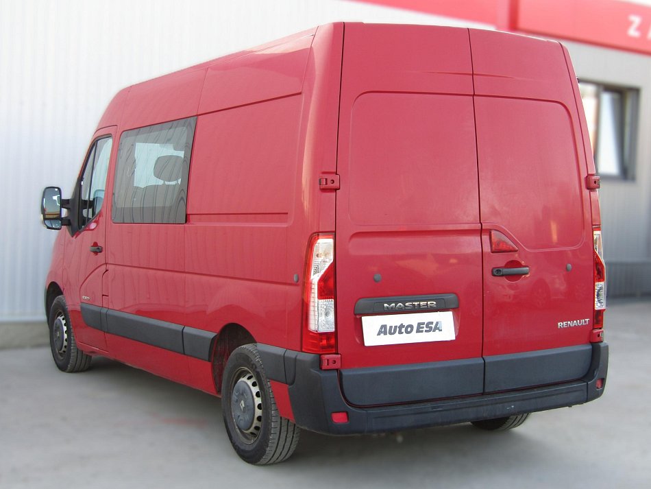 Renault Master 2.3dCi  L2H2 6míst