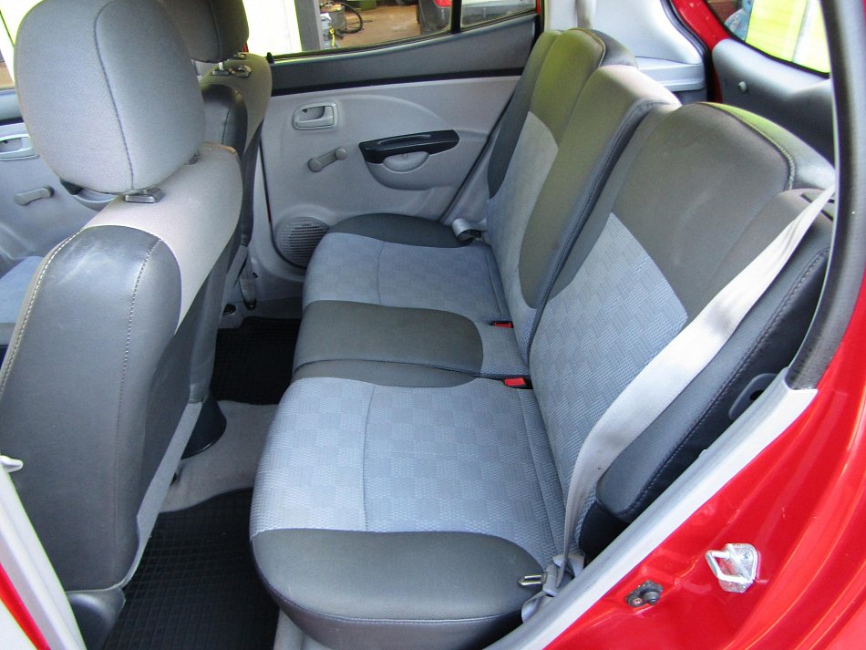 Kia Picanto 1.0 i 