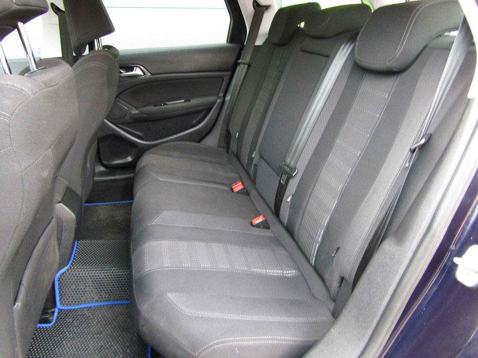 Peugeot 308 2.0 HDi 