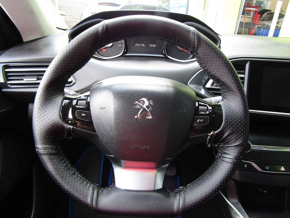Peugeot 308 2.0 HDi 
