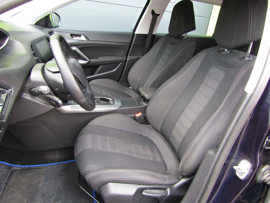 Peugeot 308 2.0 HDi 