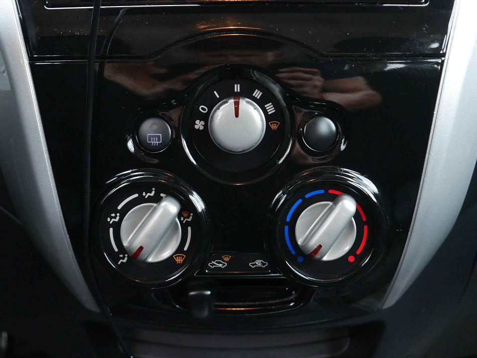 Nissan Note 1.2i 