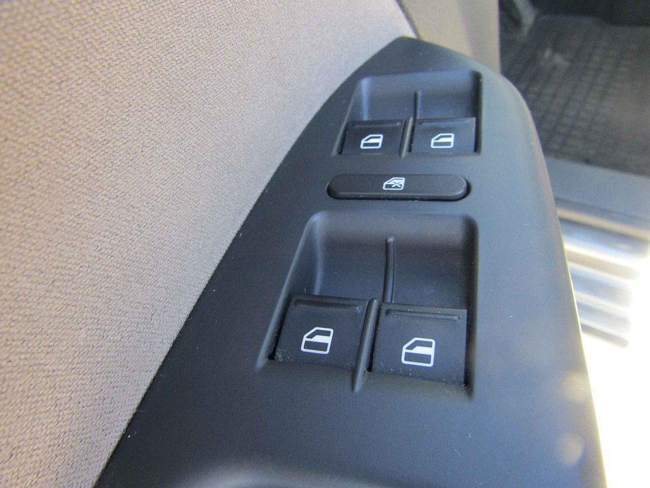 Volkswagen Touran 1.4 TSi CROSS