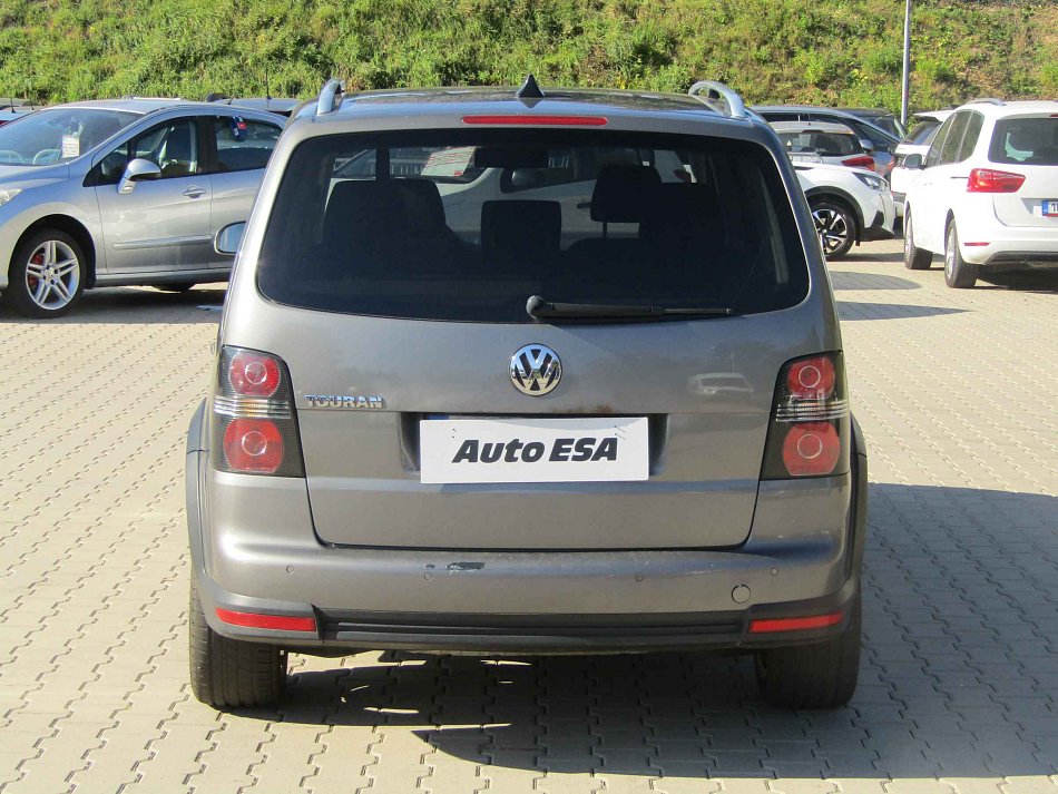Volkswagen Touran 1.4 TSi CROSS