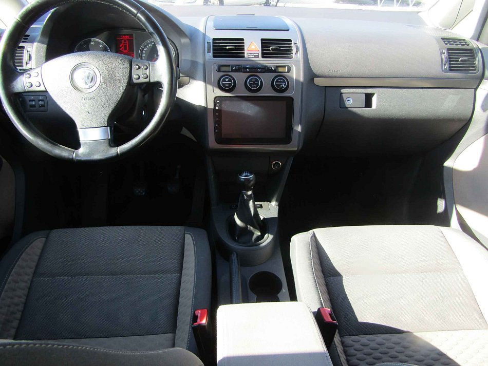 Volkswagen Touran 1.4 TSi CROSS