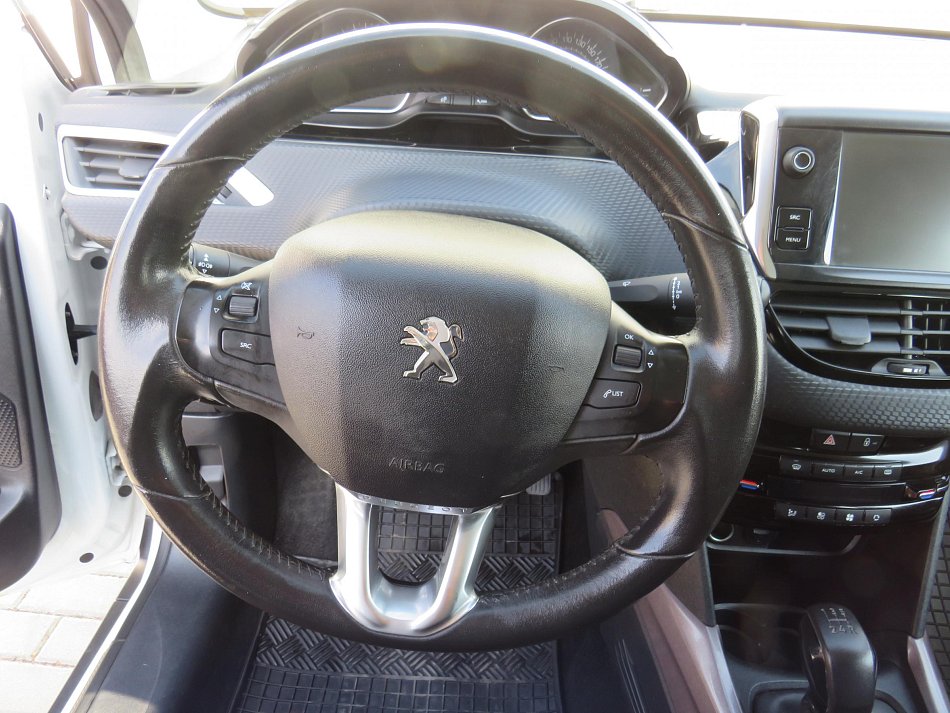 Peugeot 2008 1.2PT 