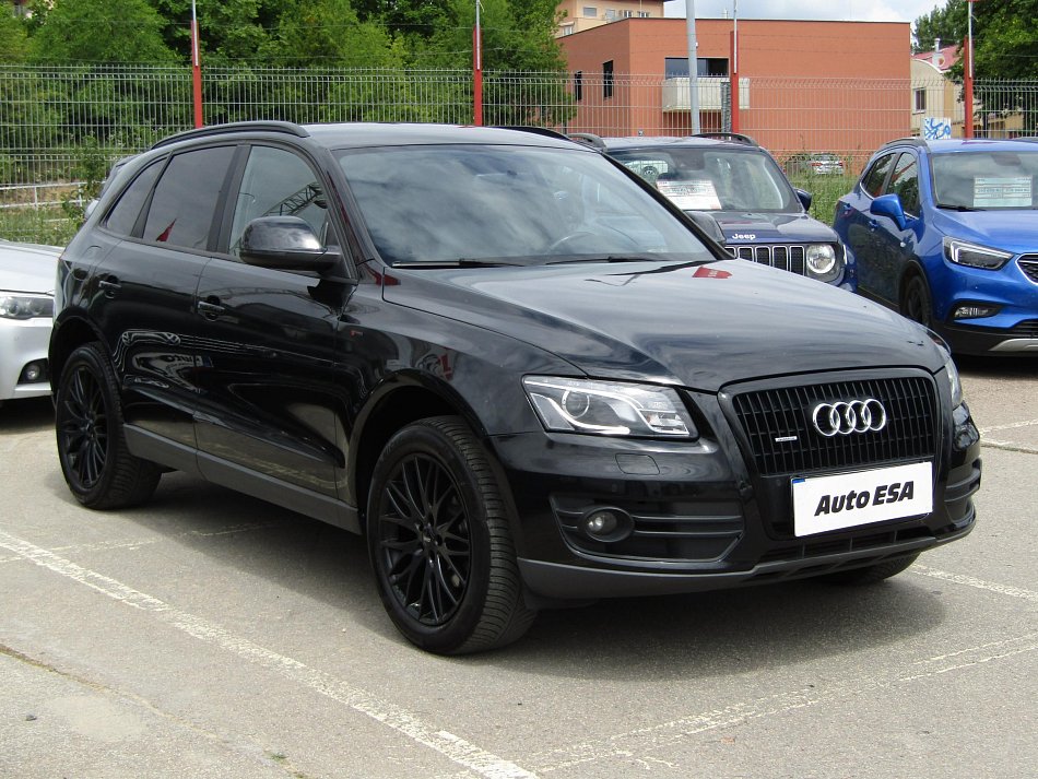 Audi Q5 2.0 TDi S-line Quattro