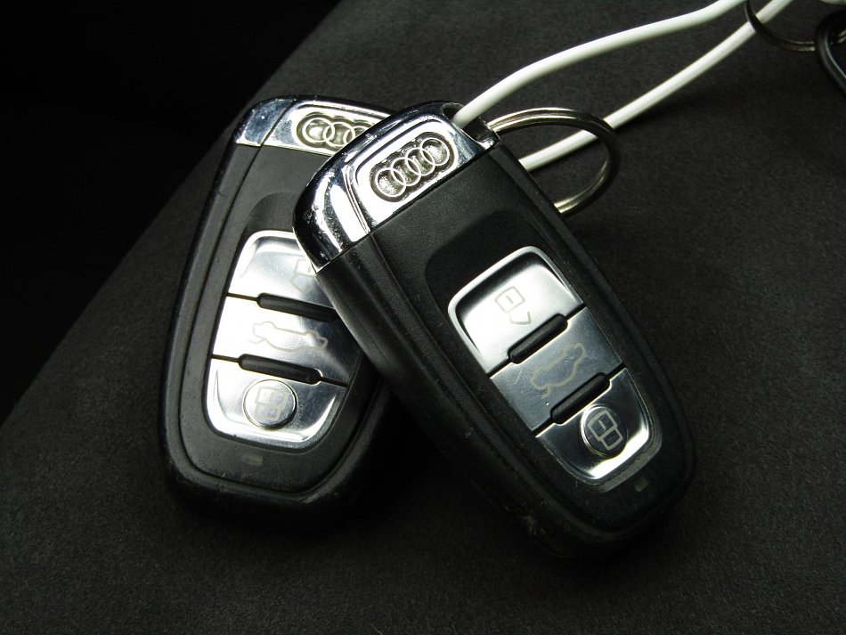 Audi Q5 2.0 TDi S-line Quattro