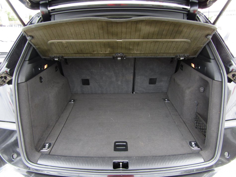 Audi Q5 2.0 TDi S-line Quattro